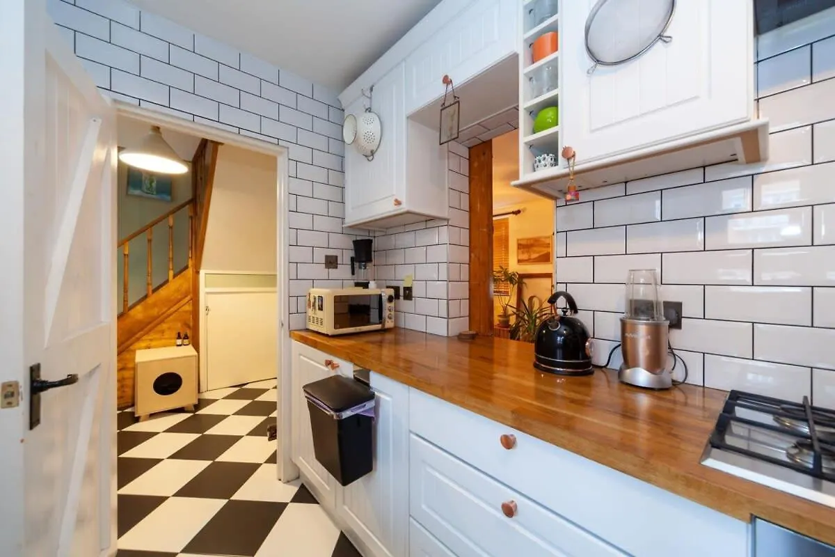 Stylish 1 Bedroom Apartment In Hackney London